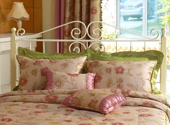Best Blush Comforter Set Review